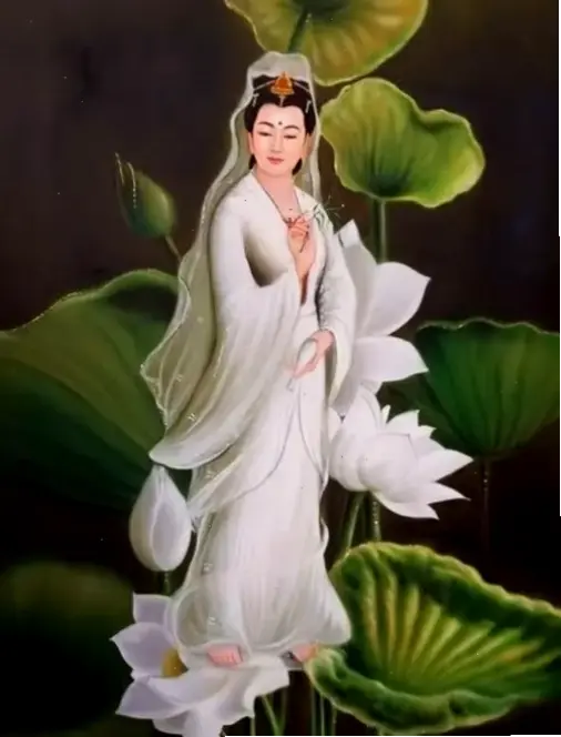 Ảnh Quan Âm cầm ngọc bình an: Bức ảnh mang lại sự thư thái, giúp tìm thấy bình yên trong cuộc sống.