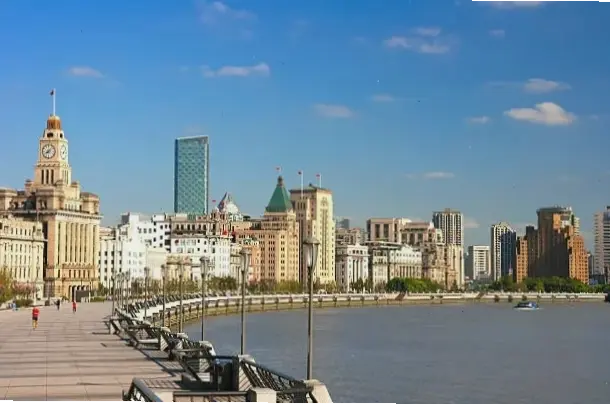 Bình minh Thượng Hải thơ mộng, khoảnh khắc yên bình đón chào ngày mới tràn năng lượng.