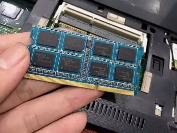 Cách xác định loại RAM phù hợp cho laptop của bạn