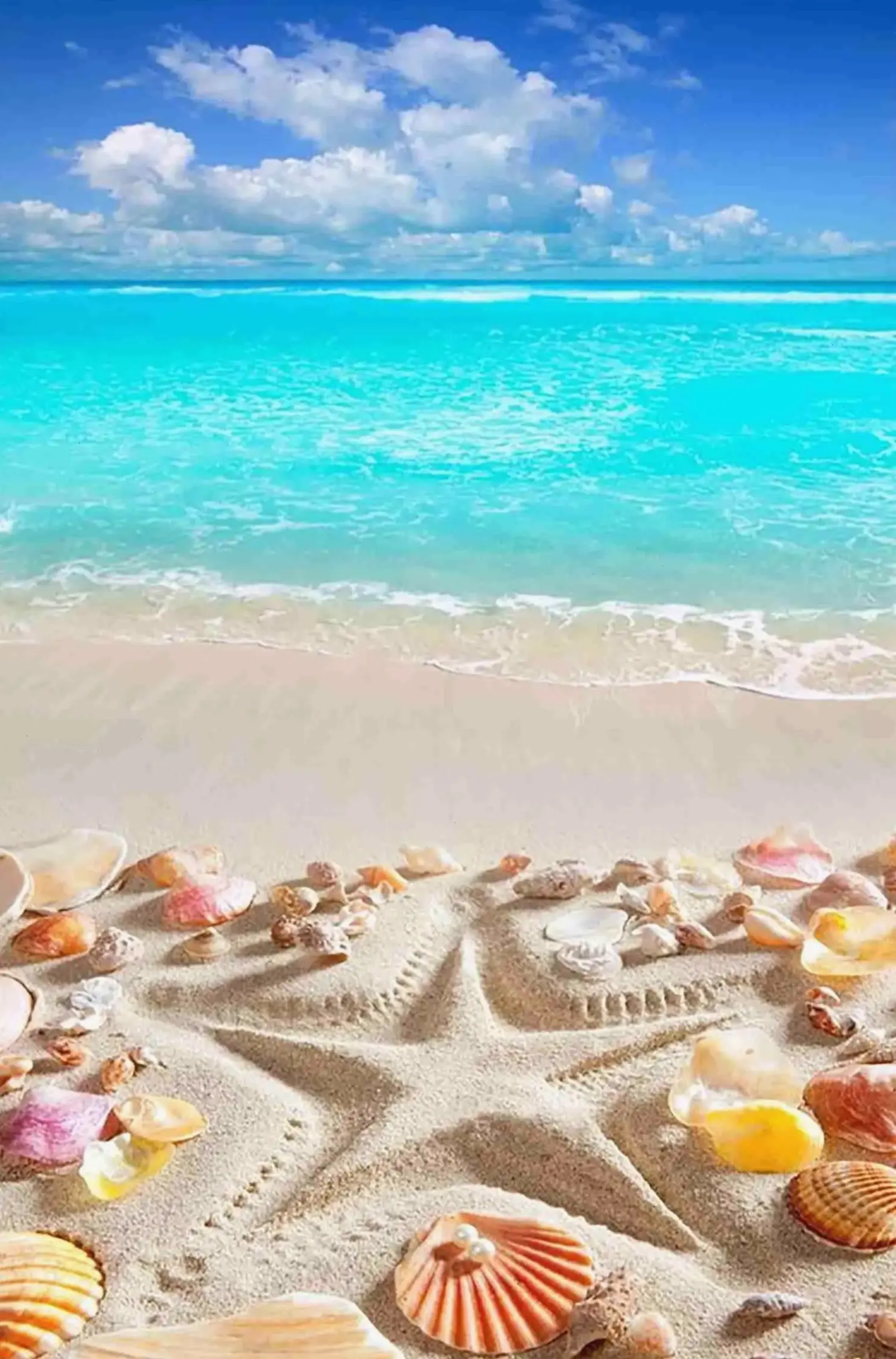 Chào đón ngày mới với bình minh rực rỡ trên bãi biển, mang đến nguồn cảm hứng bất tận.