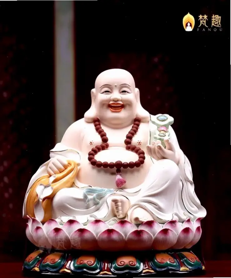 Di Lặc nghệ thuật độc đáo, sáng tạo từ truyền thống, giúp không gian bạn thêm ấn tượng và ý nghĩa sâu sắc.