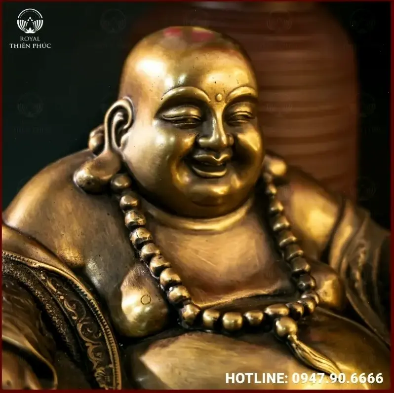 Hình ảnh Tượng Phật bạc chùa phản ánh sự trang nghiêm, khơi dậy niềm tin sâu sắc.