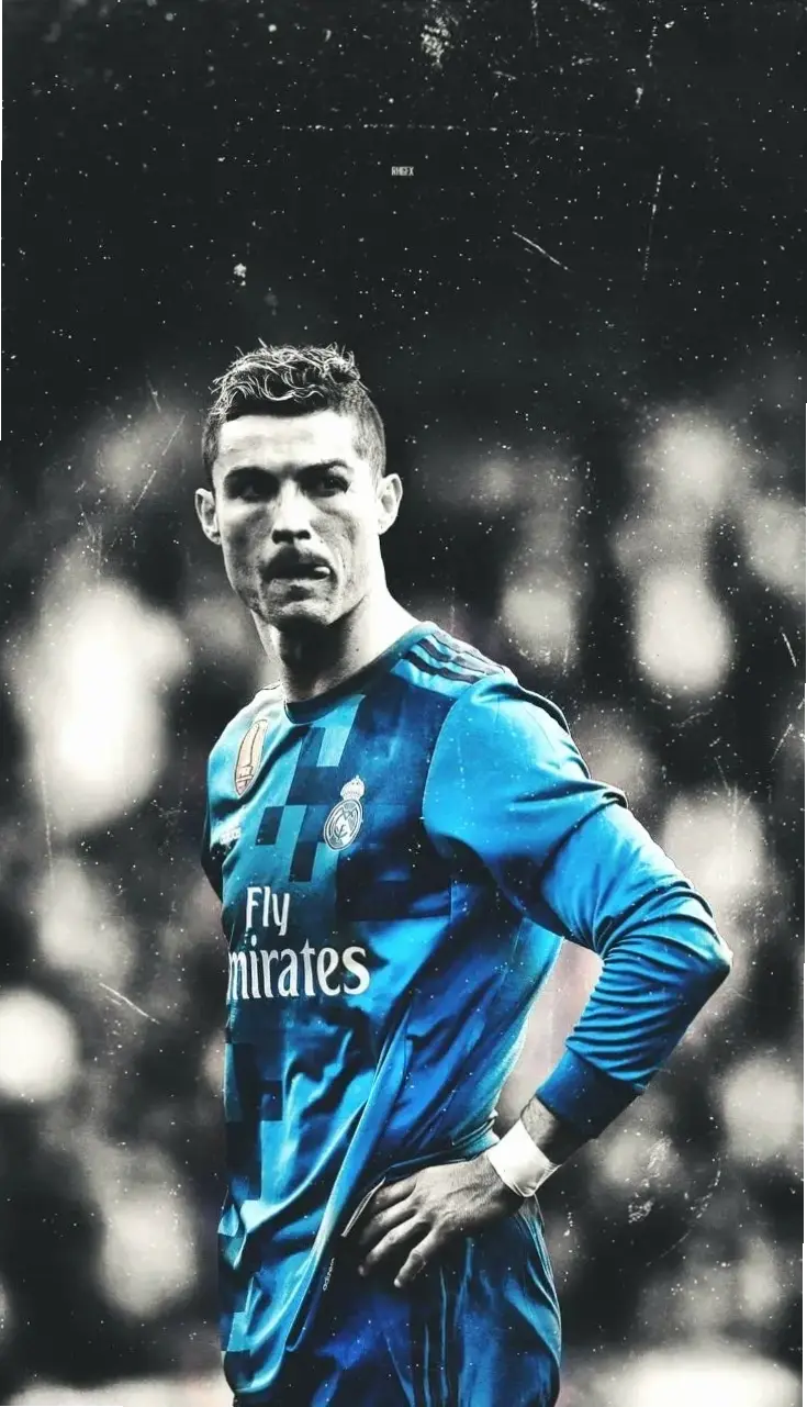 Hình nền máy tính Ronaldo: Thêm phong cách mạnh mẽ cho desktop của bạn mỗi ngày!