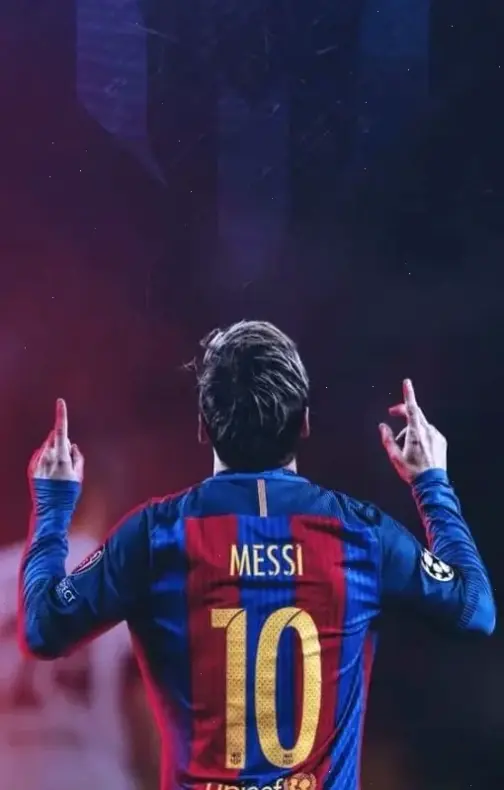 Hình nền Ronaldo và Messi đầy kịch tính, ghi lại sự đối đầu kinh điển giữa hai siêu sao, biến thiết bị của bạn thành biểu tượng của bóng đá thế giới.