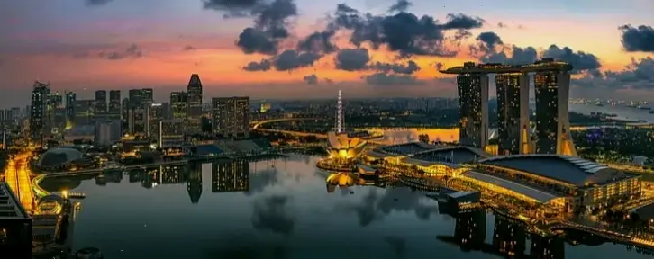 Hình nền Singapore nghệ thuật sáng tạo, phong cách độc đáo với màu sắc ấn tượng.