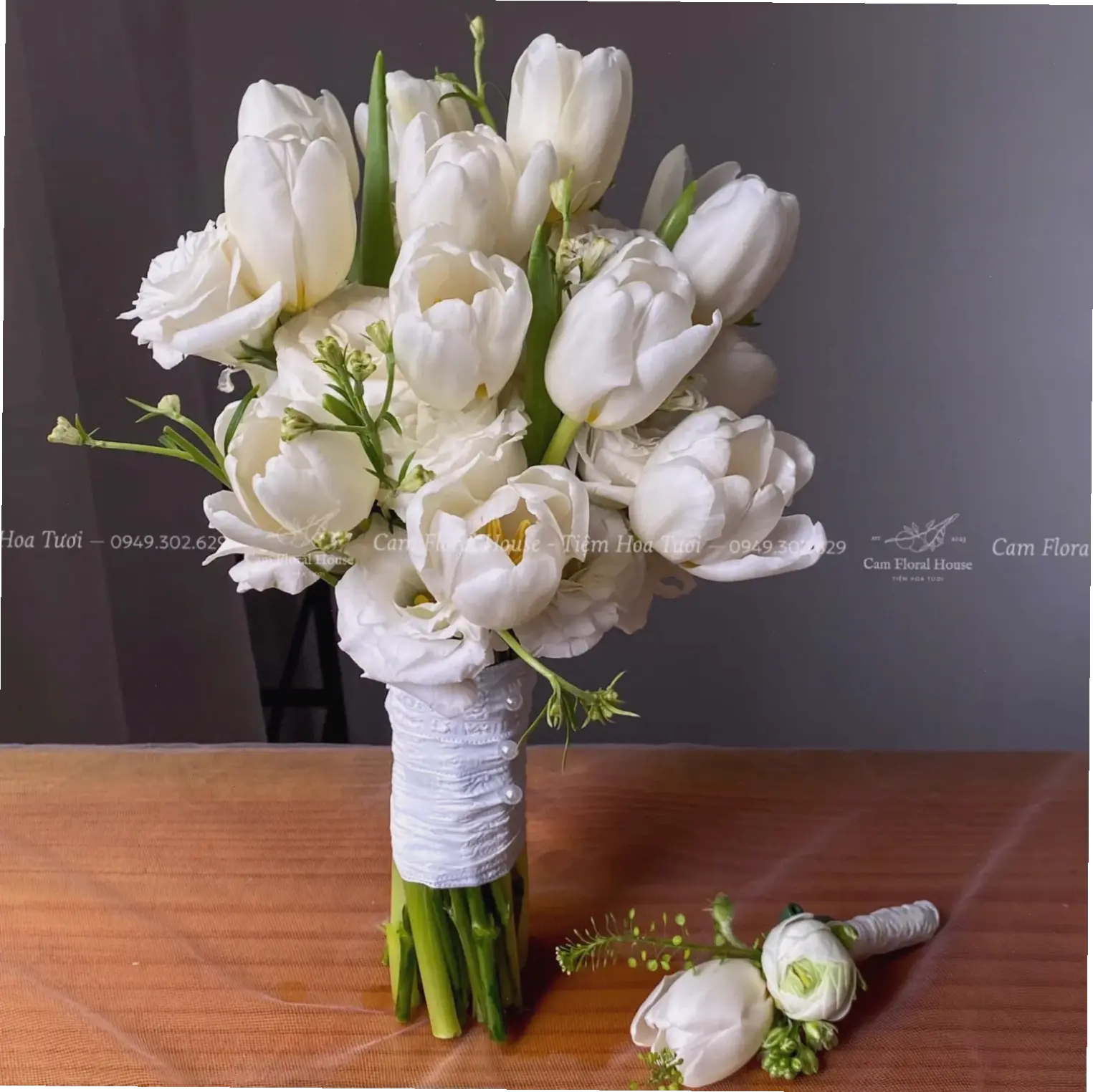 Hoa tulip trắng tinh khiết, đại diện cho sự ngây thơ và tình yêu thuần khiết.