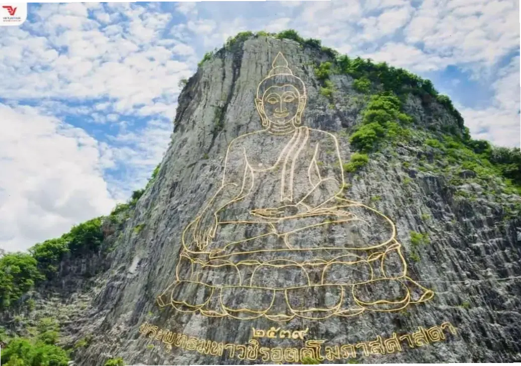 Khám phá chiều sâu tâm linh Phật Thích Ca, hành trình tìm kiếm sự tĩnh lặng và giác ngộ.