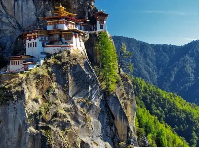 Khám phá vẻ đẹp hùng vĩ của Phật giáo Bhutan qua hình ảnh 4K sắc nét, mang đến sự bình yên và giác ngộ sâu sắc.