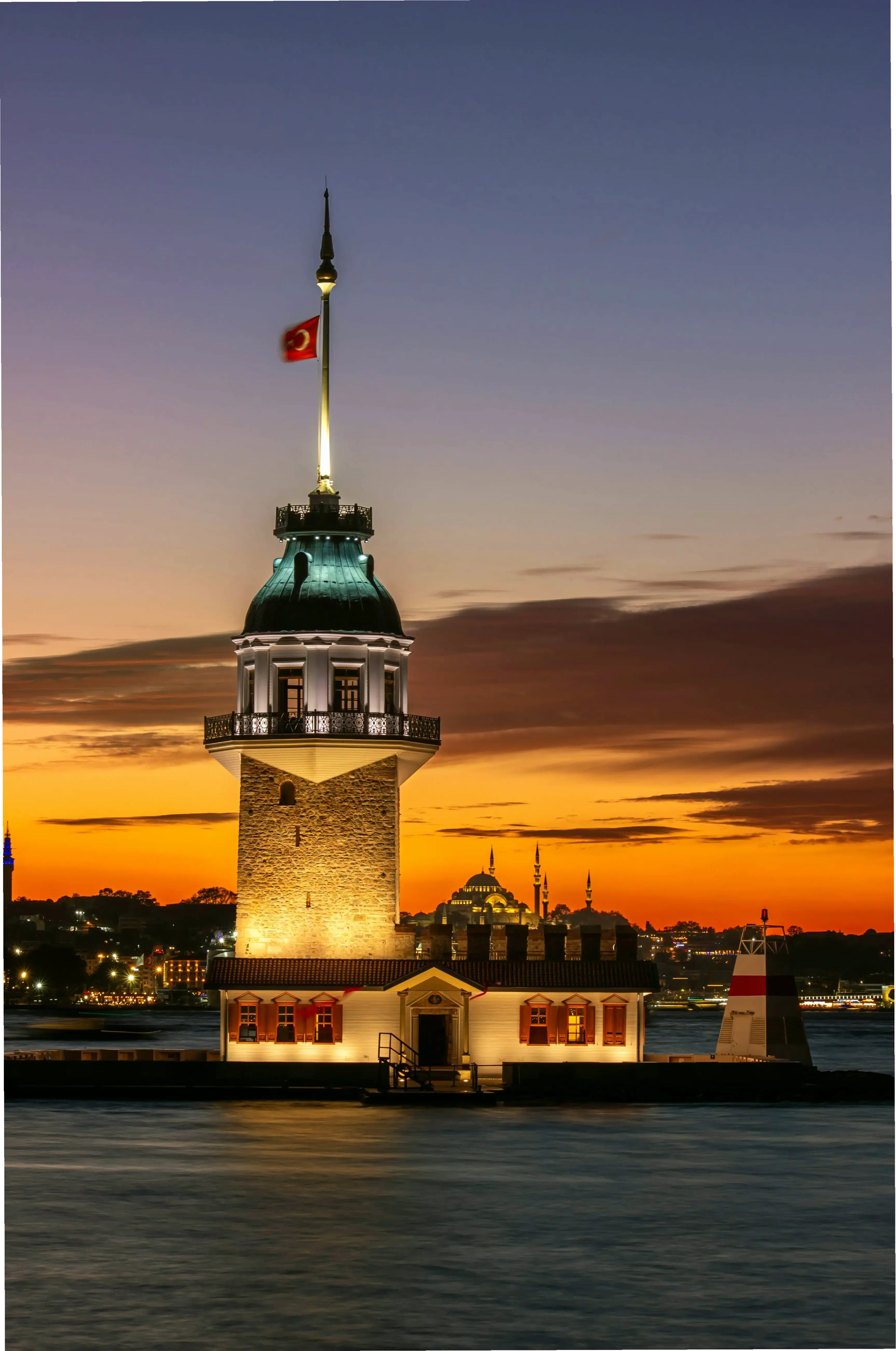 Khám phá vẻ đẹp Istanbul qua ảnh 4K sắc nét, từ cầu Bosphorus đến chợ Grand Bazaar, mang đến trải nghiệm sống động như thật.