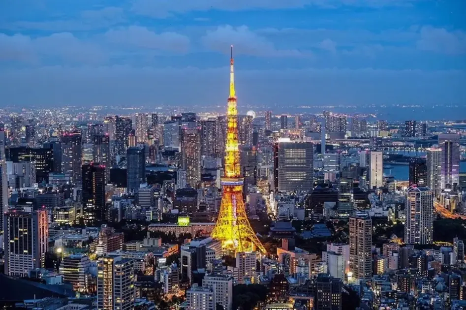 Khám phá vẻ đẹp Tokyo qua ảnh 4K sắc nét, mang đến hình ảnh sống động như đang dạo bước giữa lòng thành phố sôi động.