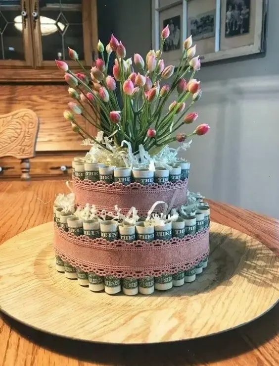 Kỷ niệm sinh nhật với hoa đồng tiền tươi thắm, mang theo lời chúc may mắn và niềm vui trọn vẹn.