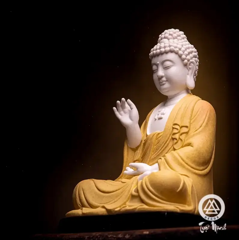 Nâng cao phong thủy với Tượng Phật pha lê phong thủy, mang lại may mắn và sự hài hòa cho không gian sống.