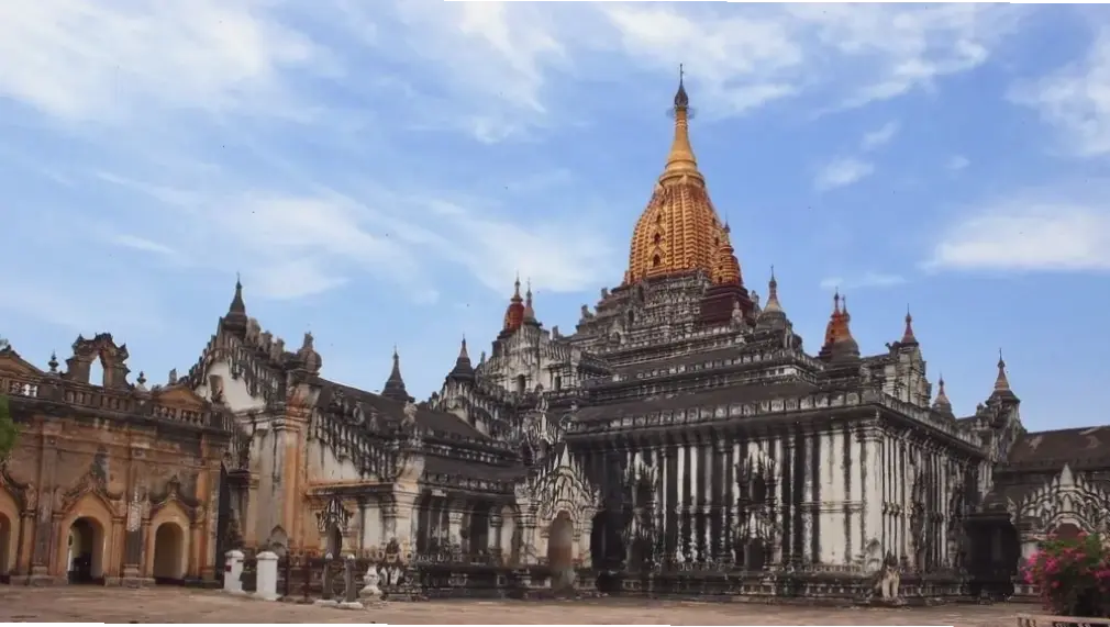 Ngắm Tượng Phật Bagan hùng vĩ, biểu tượng giác ngộ và lòng từ bi vô bờ, khơi dậy niềm tin.