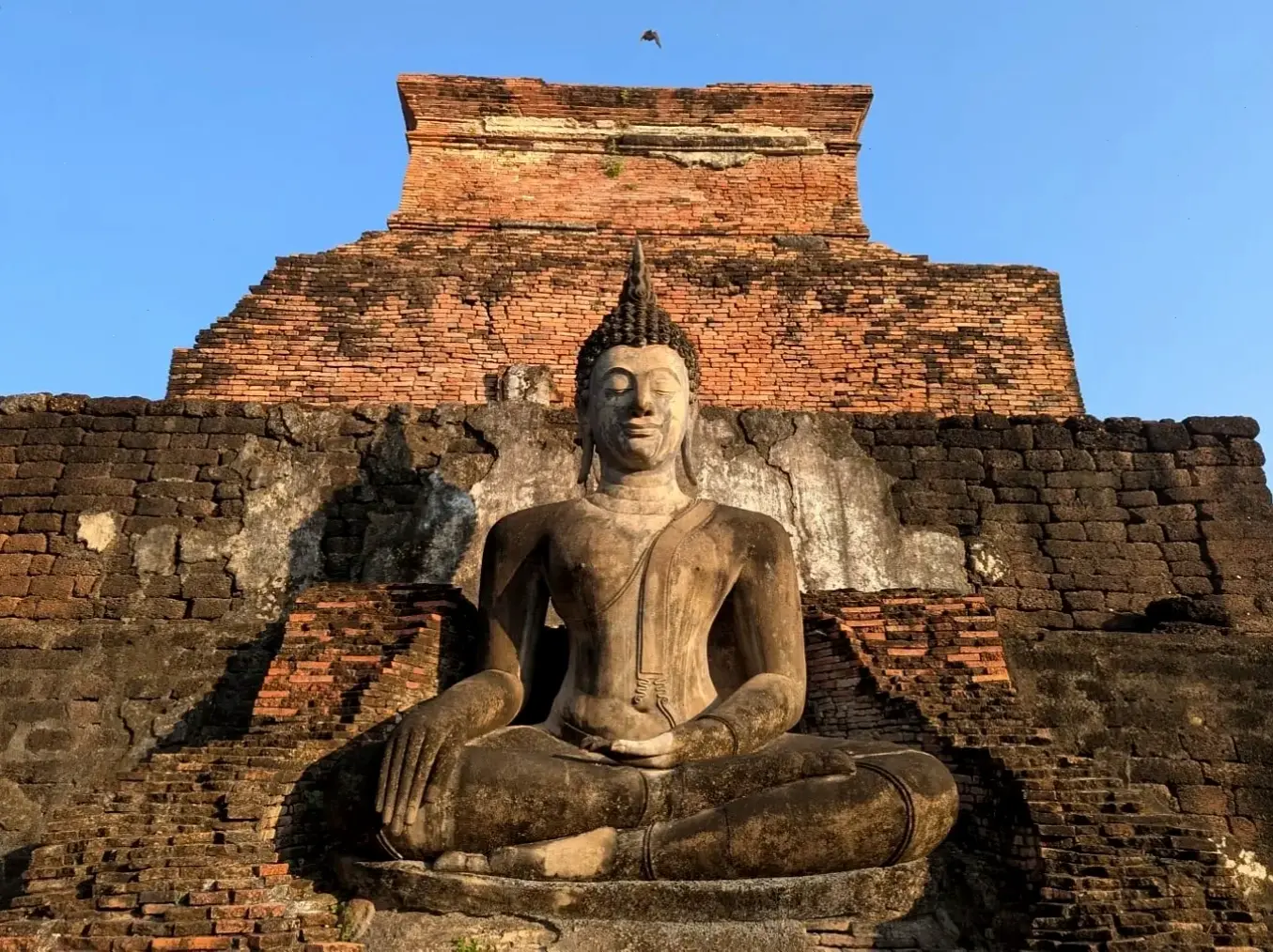 Nghệ thuật Phật cổ đại kết hợp vẻ đẹp và triết lý, khơi dậy cảm hứng sáng tạo và sự thanh thản.