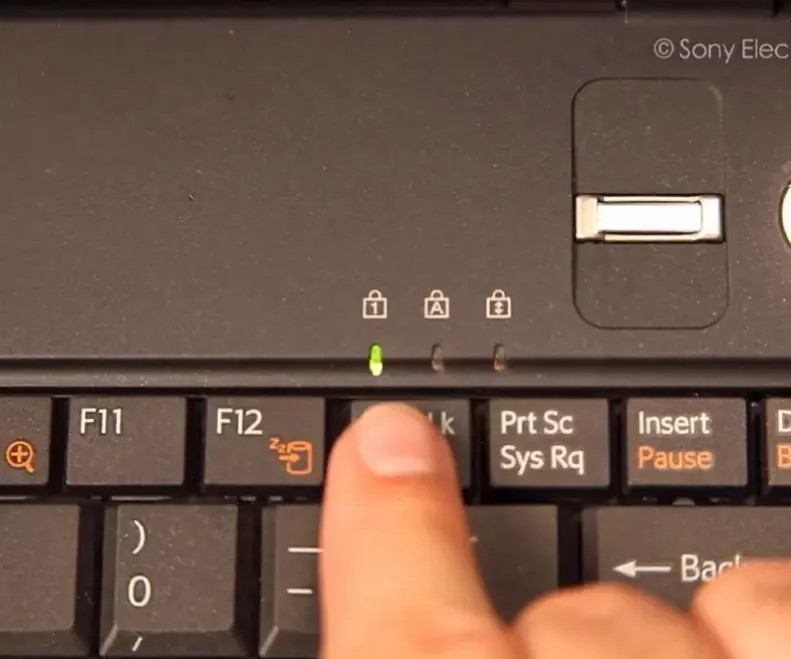 Nguyên Nhân 1: Num Lock Bị Tắt