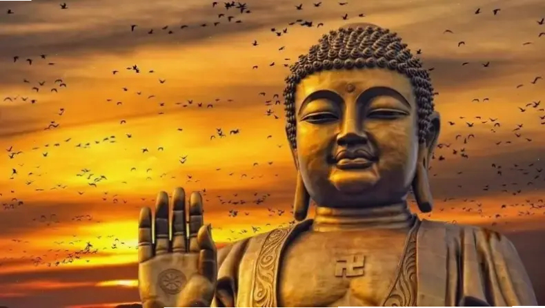 Phật vàng bình an dịu dàng, xua tan lo lắng, giúp bạn sống lạc quan và hạnh phúc hơn mỗi ngày.