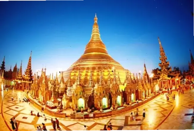 Phong cách tối giản của Chùa Myanmar mang lại sự thanh thản, đơn sơ mà sâu lắng, giúp cân bằng tâm hồn.