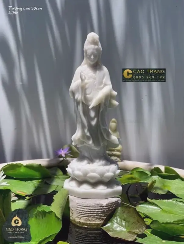 Quan Âm tối giản, thiết kế đơn sơ nhưng đầy sức mạnh tâm linh và sự tinh tế.