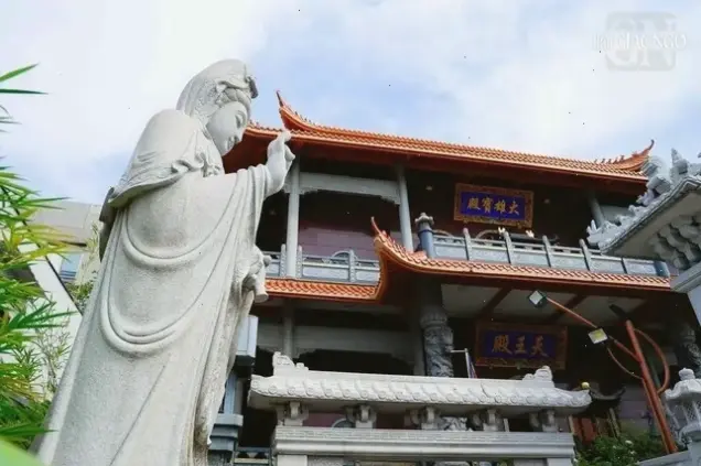 Quan Âm tối giản tinh tế, thiết kế đơn giản đầy ý nghĩa, hỗ trợ thư giãn và thiền định hàng ngày.