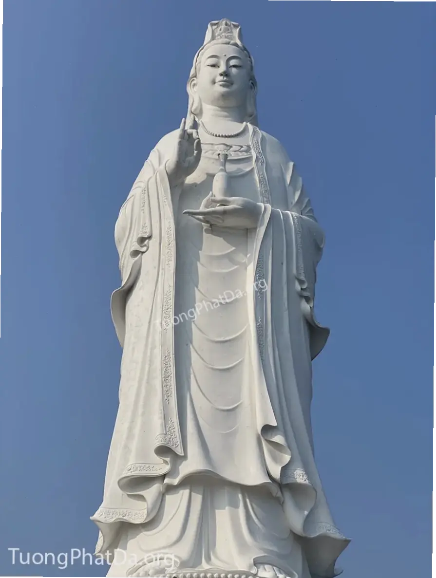 Tượng Phật bạc ánh sáng tỏa hào quang bình an, giúp nuôi dưỡng tâm hồn mỗi ngày.