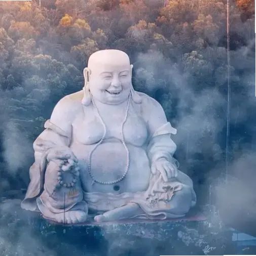 Tượng Phật đá bình an, biểu tượng cho sự an lành và hạnh phúc trong cuộc sống.