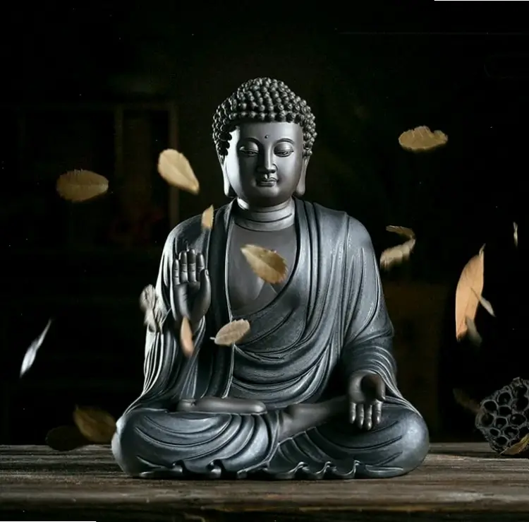 Tượng Phật đá thiền, hỗ trợ hành trình thiền định và giác ngộ.