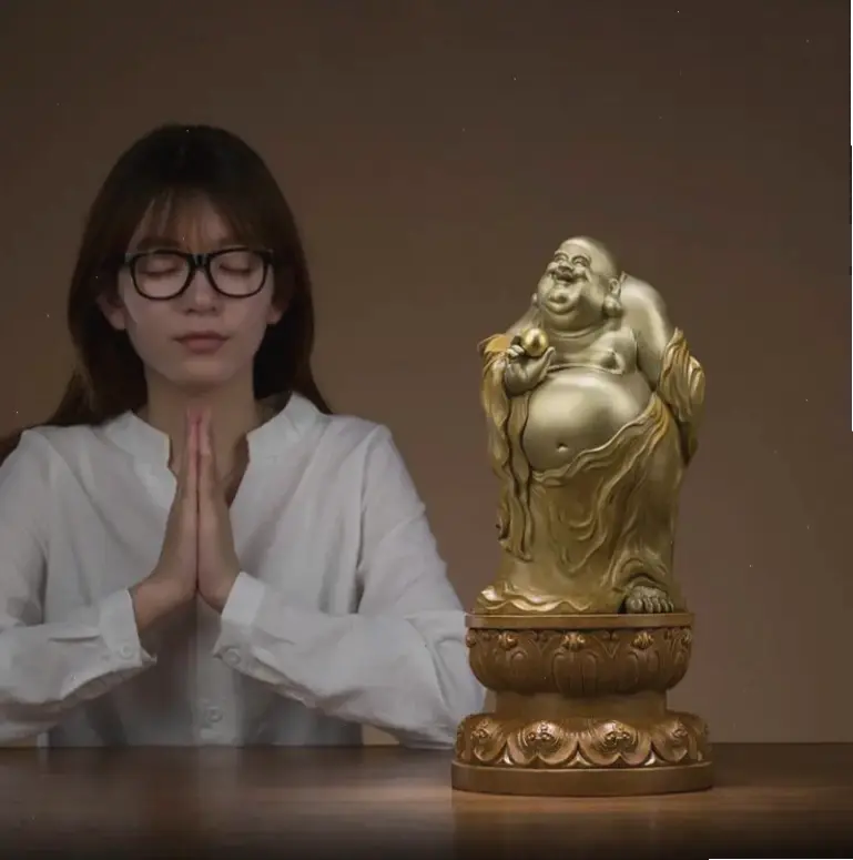 Tượng Phật đồng thiền hỗ trợ hành trình thiền định, giúp bạn đạt được sự tập trung và giác ngộ sâu sắc.