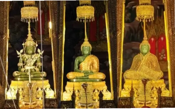 Tượng Phật ngọc bích tối giản thiết kế tinh tế, mang lại sự yên bình và tập trung cho không gian sống hiện đại.