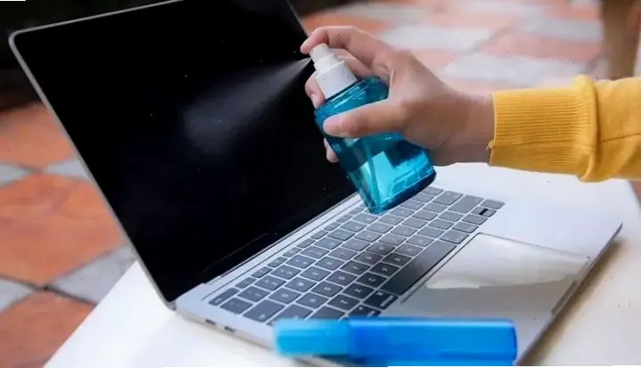 Vệ Sinh Bên Trong Và Quản Lý Hệ Thống Làm Mát