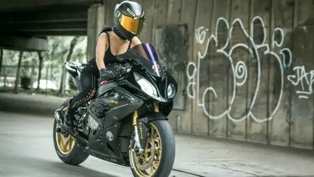 Siêu xe cá tính: Biểu tượng tốc độ, thiết kế đẳng cấp và đam mê bất tận cho những ai yêu sự khác biệt!