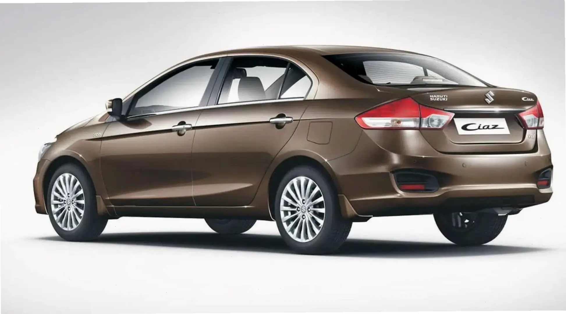 Cảm nhận sự phấn khích với Suzuki Ciaz Sport Sedan đầy năng lượng và phong cách!