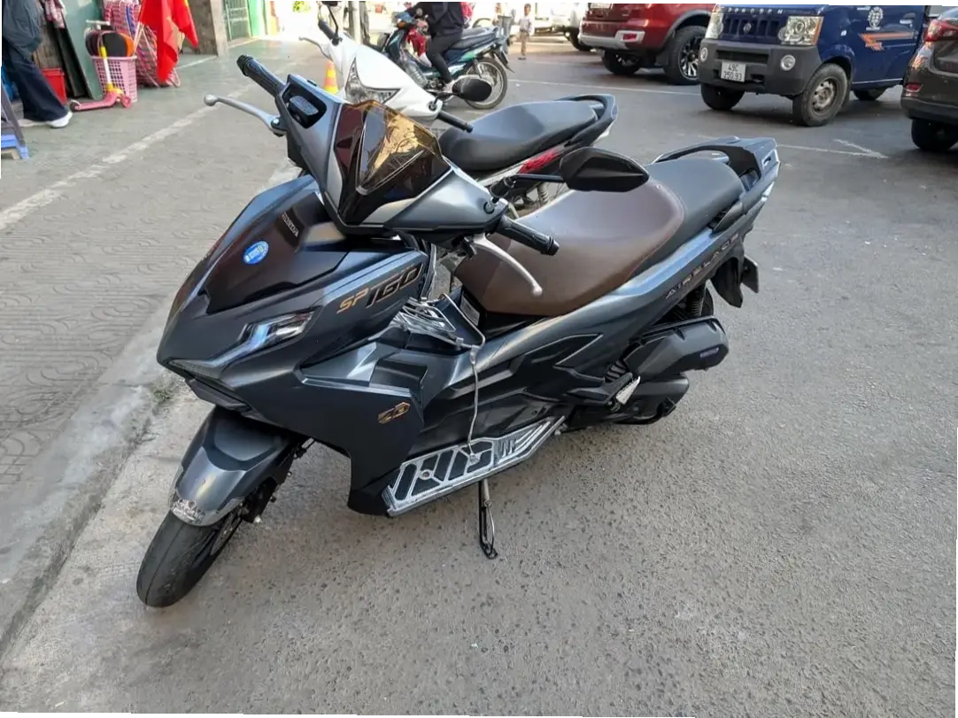 Honda Air Blade Urban Bike: Hoàn hảo cho thành phố với sự tiện lợi và phong cách đô thị, dễ dàng di chuyển hàng ngày!