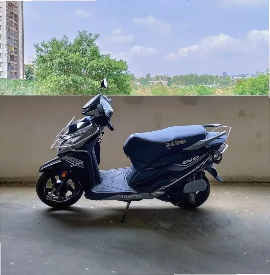Honda Dio Premium Bike mang đẳng cấp cao cấp với chi tiết tinh tế và hiệu suất vượt trội, dành cho những ai yêu thích sự sang trọng!