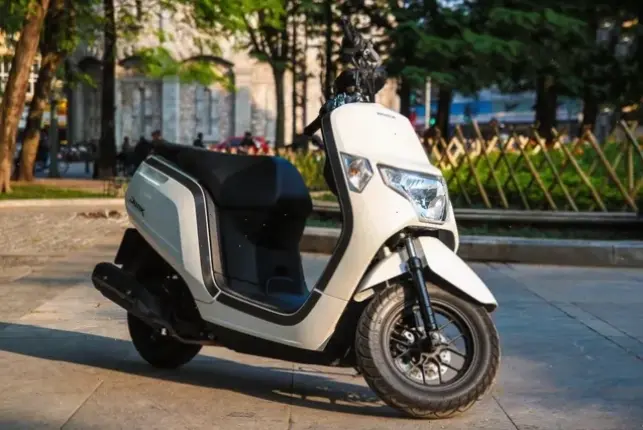 Honda Dunk Eco Scooter: Xanh sạch, tiết kiệm năng lượng, bảo vệ môi trường hiệu quả!