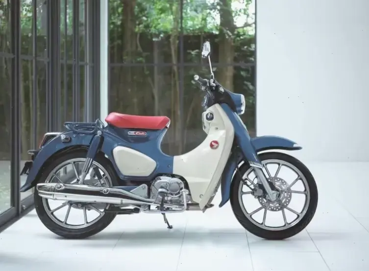 Honda Super Cub Premium Bike: Chất lượng cao cấp, tiện nghi tối đa, dành cho những ai yêu thích sự sang trọng và bền vững!