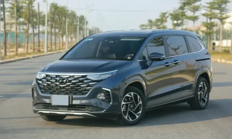 Hyundai Custin 2023 Model: Mẫu xe mới nhất mang đến sự thoải mái, an toàn và thiết kế hiện đại!