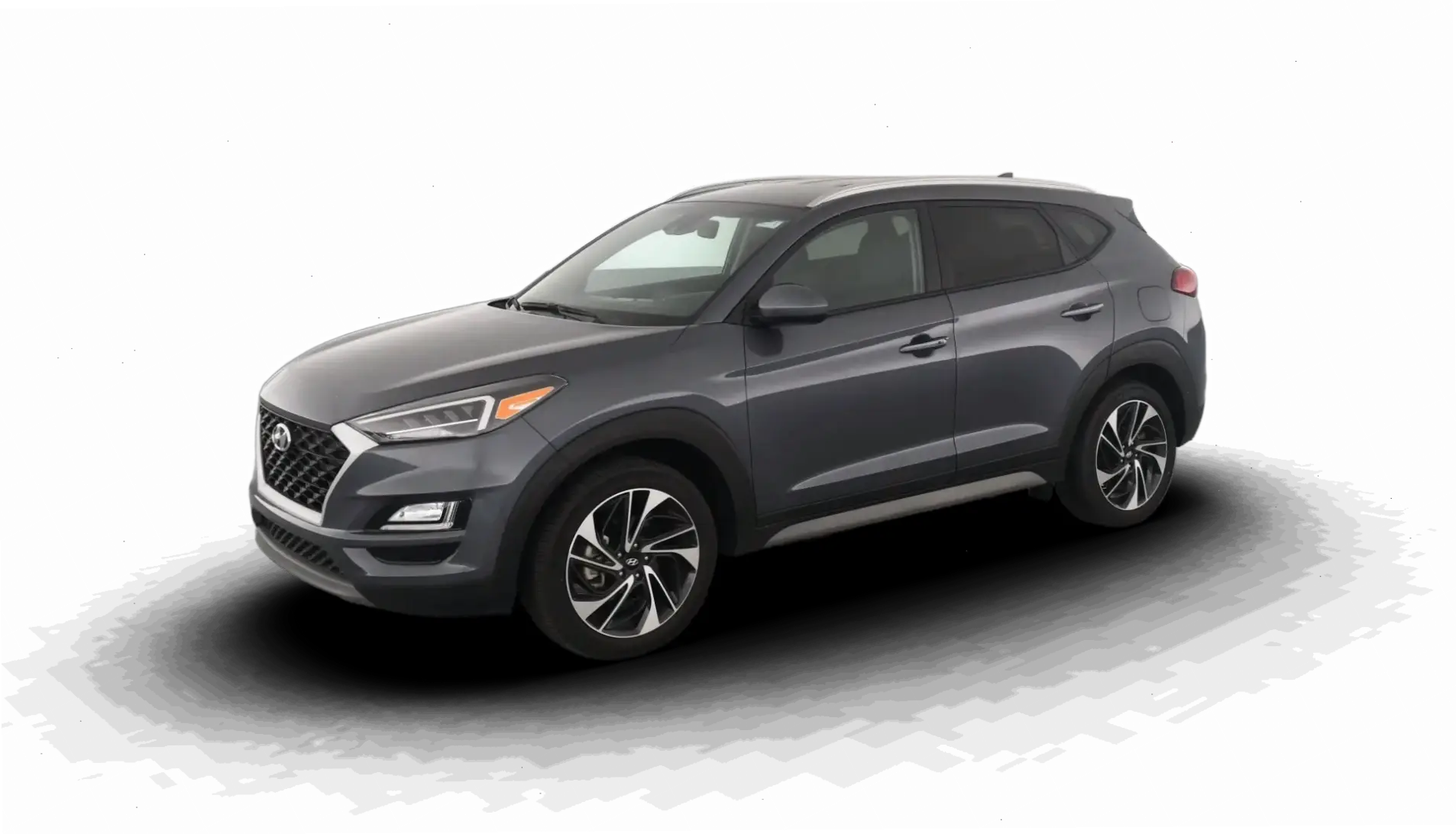 Hyundai Tucson Sport Vehicle với thiết kế thể thao, tốc độ nhanh và cảm giác lái phấn khích.