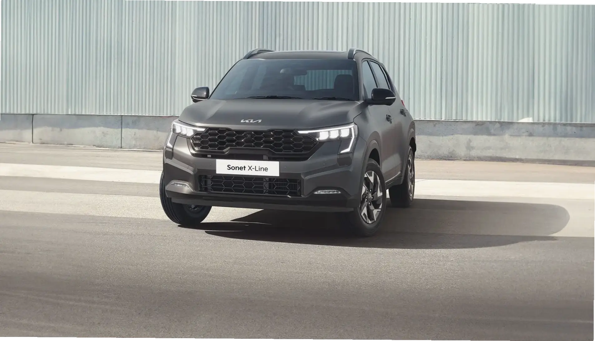 Khám phá Kia Sonet SUV 2025 với công nghệ tiên tiến và thiết kế mạnh mẽ, lý tưởng cho mọi cuộc phiêu lưu!