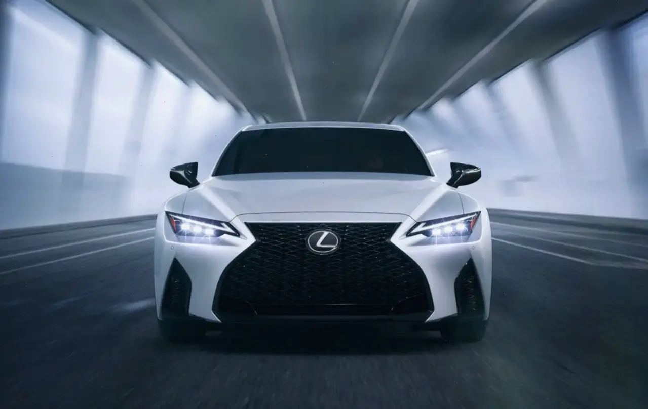 Khám phá Lexus IS Sedan 2025 với thiết kế tiên tiến và hiệu suất vượt trội, lựa chọn lý tưởng cho sự sang trọng.