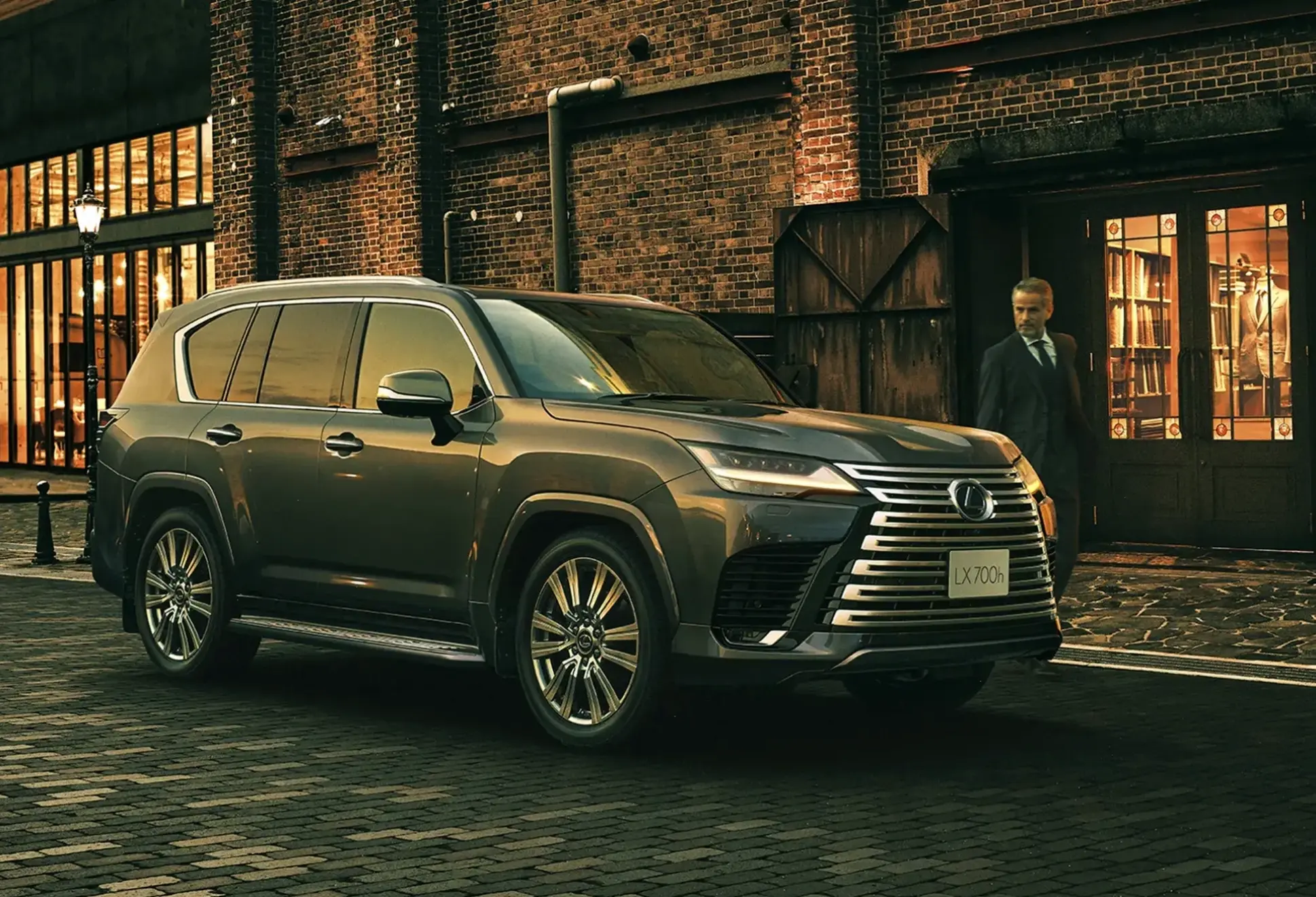 Khám phá Lexus LX SUV 2025 với công nghệ tiên tiến và hiệu suất vượt trội, mang đến trải nghiệm lái đỉnh cao.