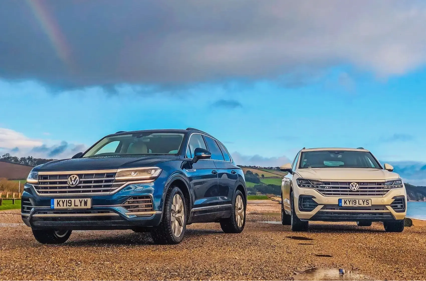 Khám phá Volkswagen Touareg SUV 2025 với công nghệ tiên tiến và thiết kế đẳng cấp, mang đến trải nghiệm lái xe hoàn hảo.