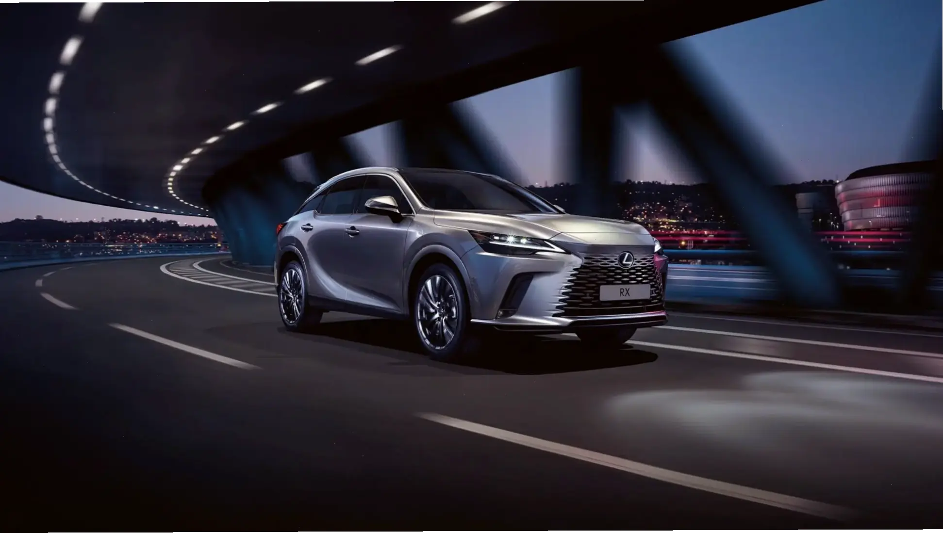 Lexus RX Luxury Car mang đến sự thoải mái tối ưu và thiết kế tinh xảo, dành cho những ai yêu thích đẳng cấp.