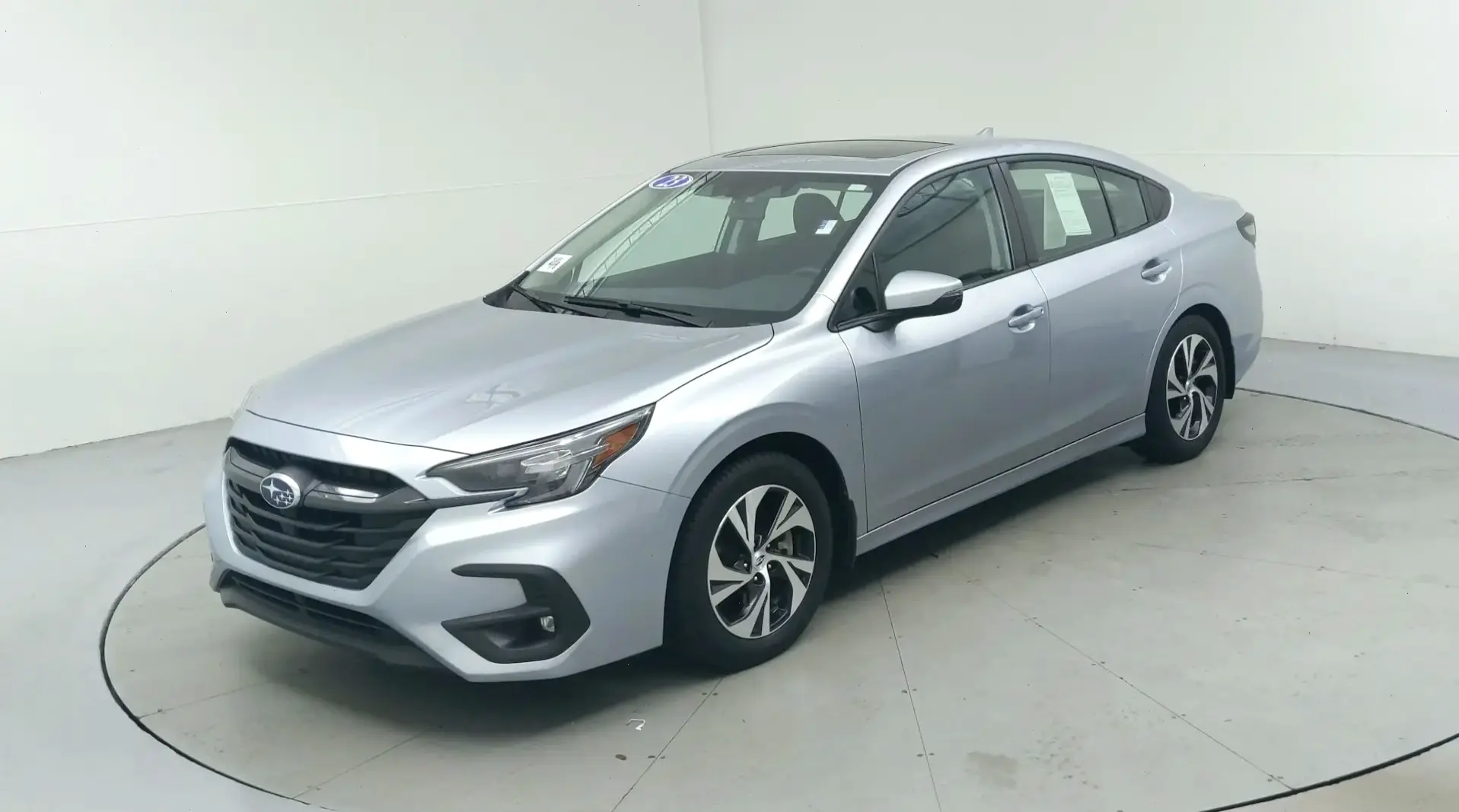 Lựa chọn xanh với Subaru Legacy Eco Car, xe tiết kiệm nhiên liệu và thân thiện với môi trường cho tương lai bền vững.