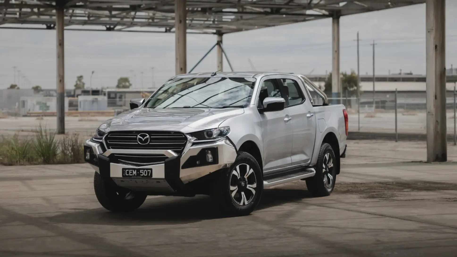 Mazda BT-50 3.0L Diesel với động cơ mạnh mẽ tiết kiệm nhiên liệu, mang lại sức kéo vượt bậc cho mọi thử thách.