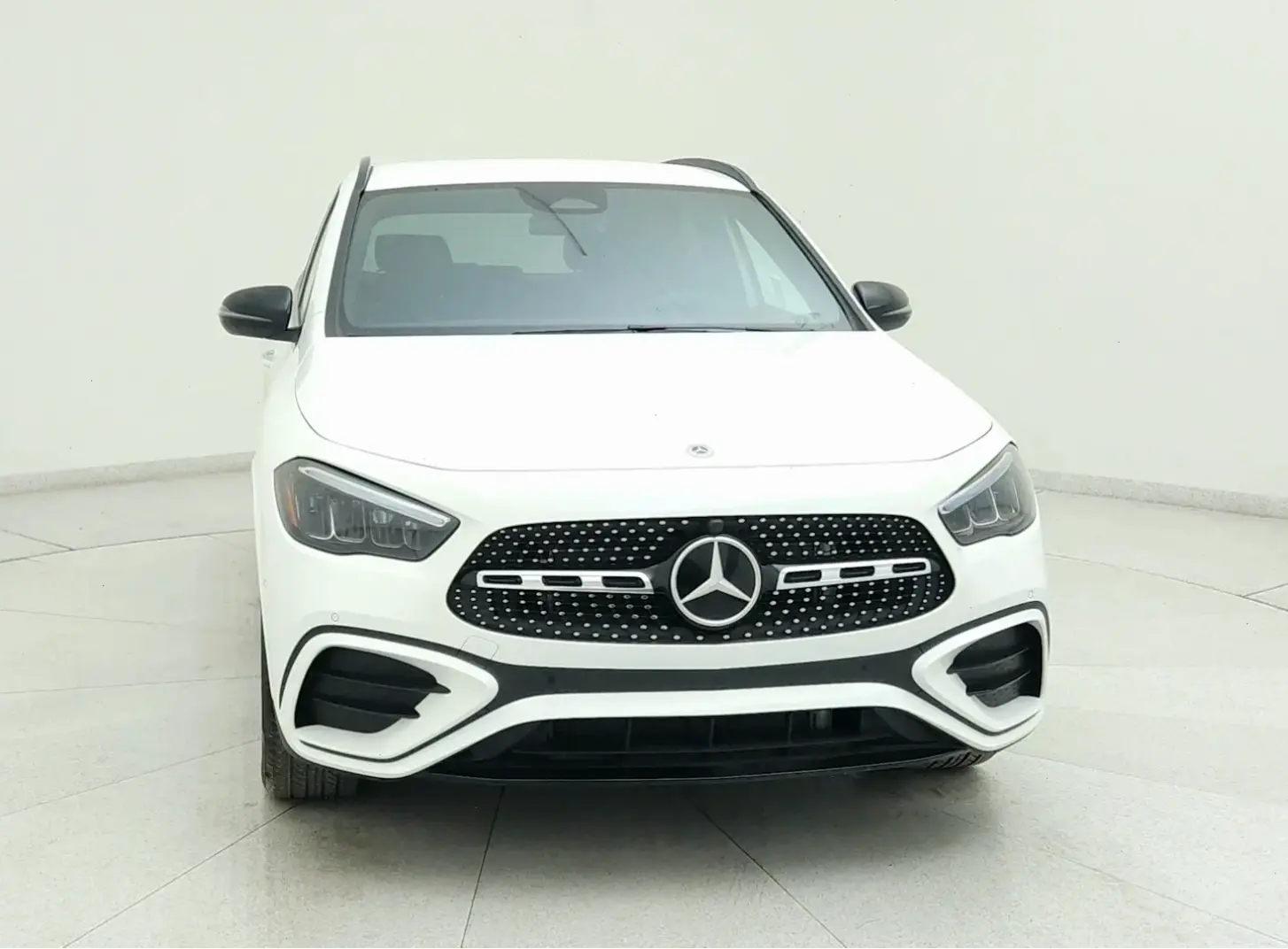 Mercedes-Benz GLA SUV 2025: Xe SUV đẳng cấp với công nghệ tiên tiến, mang đến trải nghiệm lái đỉnh cao.