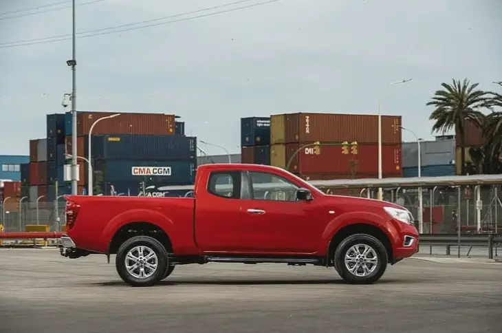 Nissan Navara Classic Pickup: Thiết kế cổ điển, độ bền vượt thời gian đáng tin cậy.