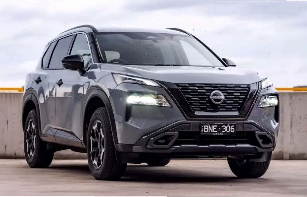 Nissan X-Trail 7 Seater SUV rộng rãi cho gia đình, với không gian thoải mái và an toàn tối ưu.