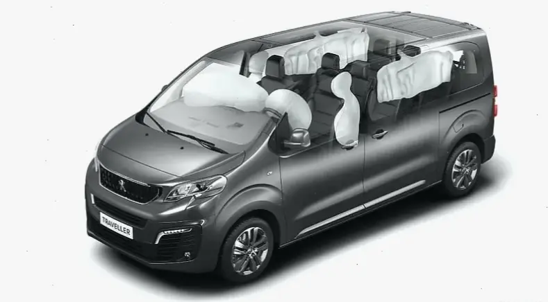 Peugeot Traveller Sport MPV với phong cách thể thao, động cơ mạnh mẽ mang lại cảm giác lái phấn khích và linh hoạt.