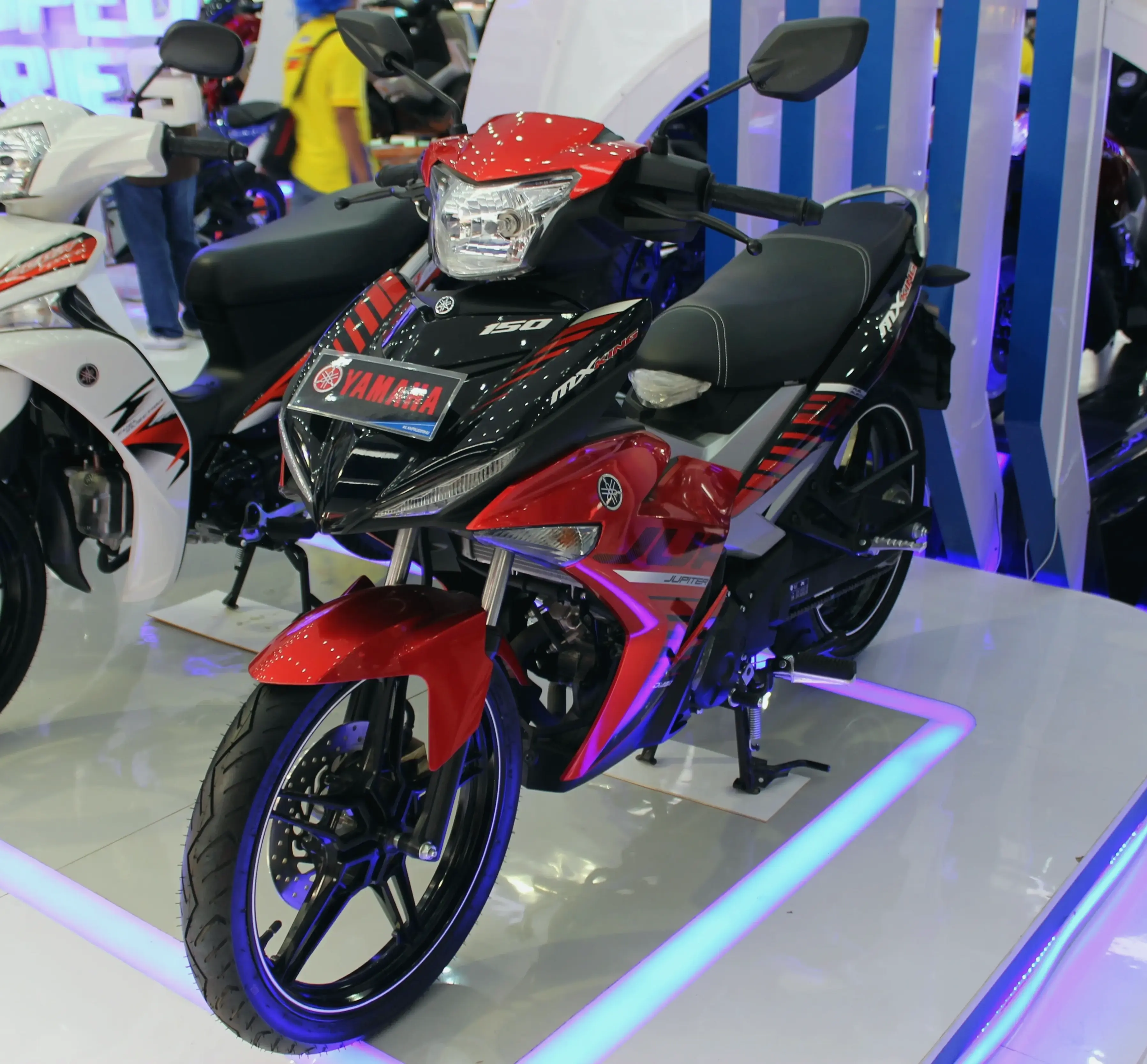 Scooter mạnh mẽ 150cc: Yamaha Exciter 150cc Scooter mang đến sự thoải mái và tốc độ cho mọi chuyến đi!