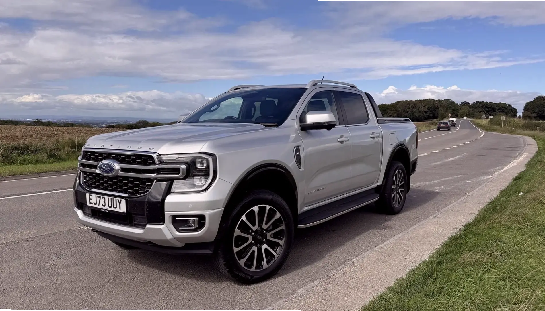 Sở hữu Ford Ranger Premium Pickup: Sự kết hợp hoàn hảo giữa sang trọng và khả năng off-road.